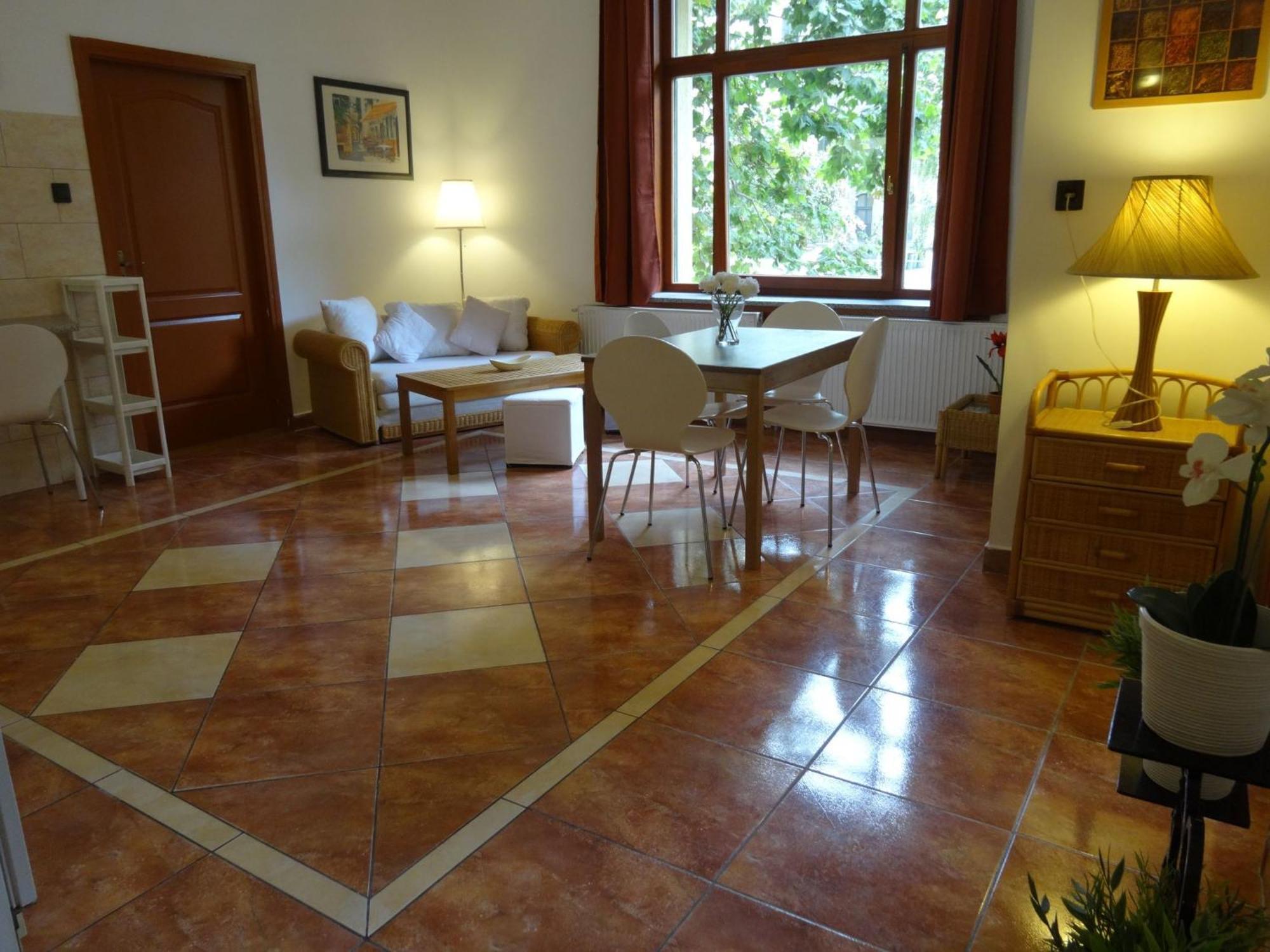 Mester Apartment