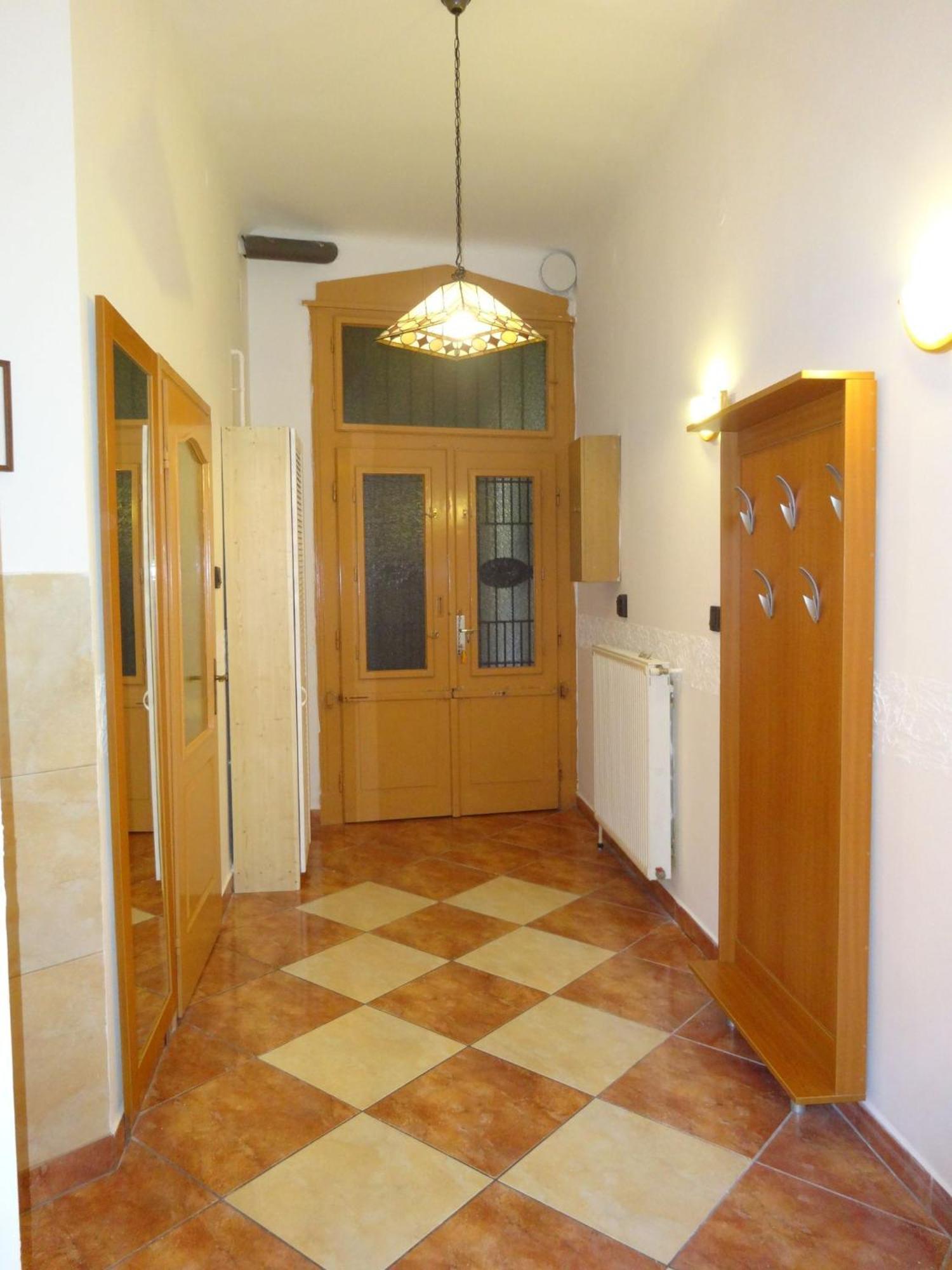 Mester Apartment
