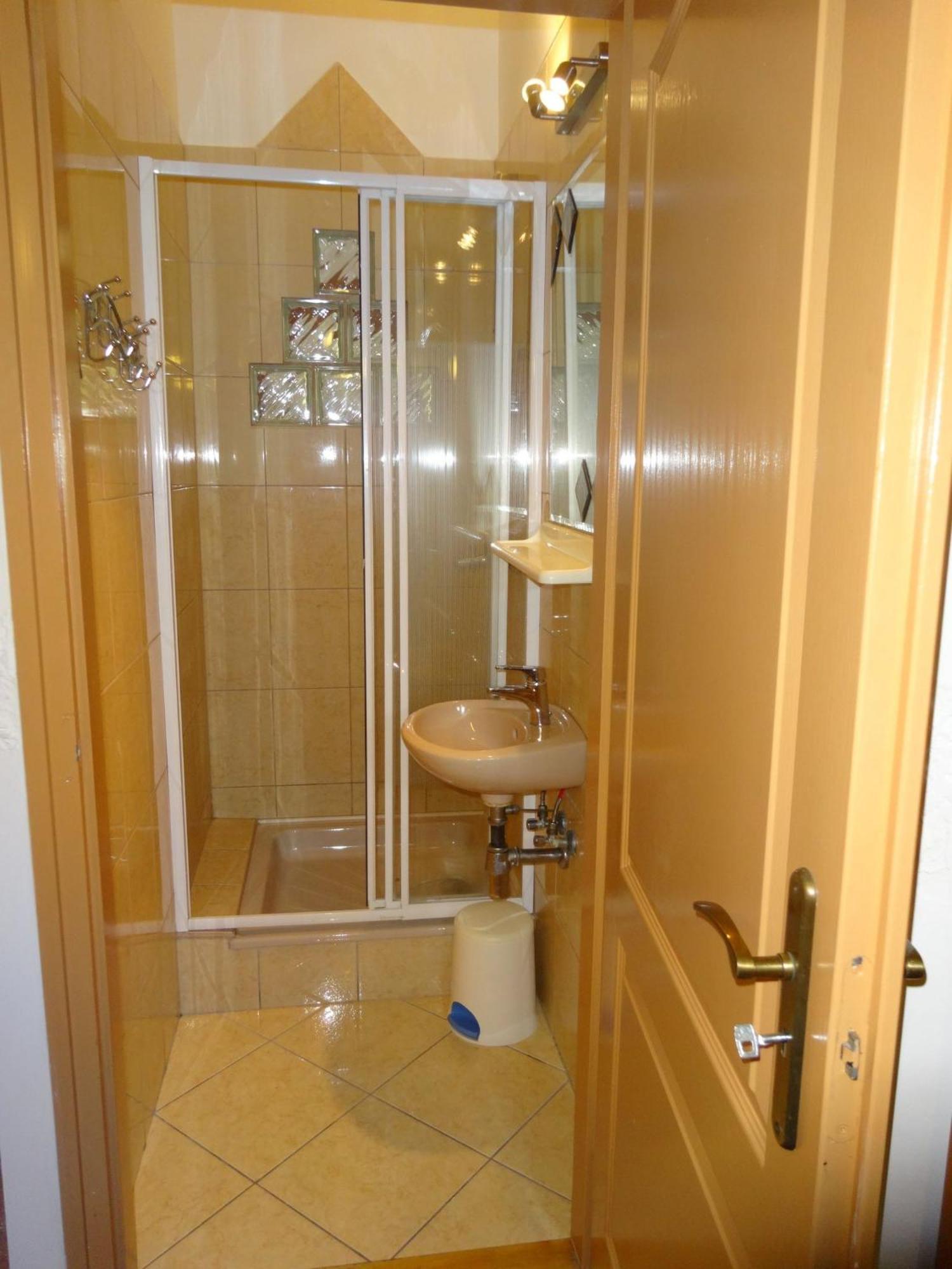 Mester Apartment *